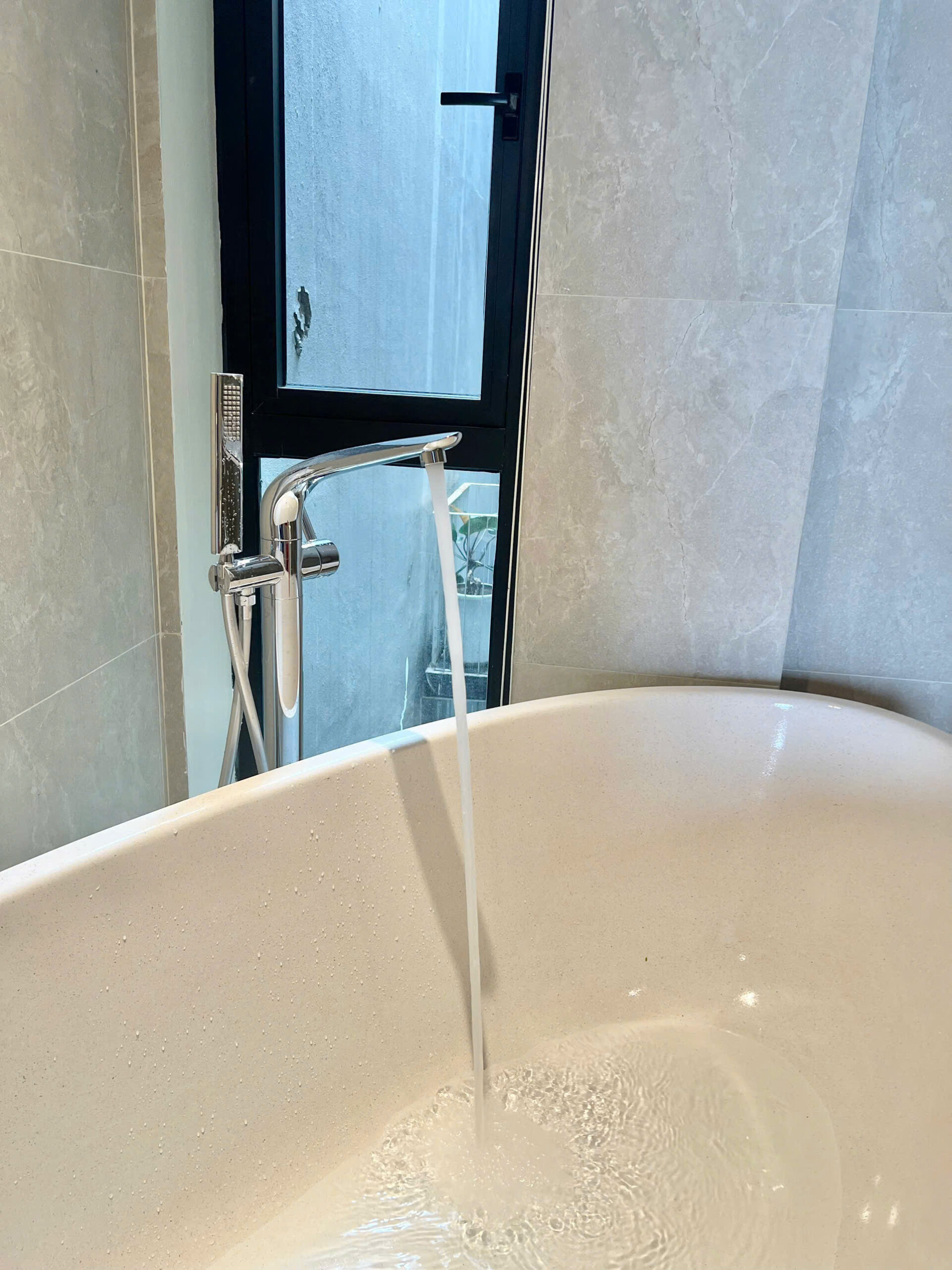 Sen Tắm Bồn Mchenler MC2112